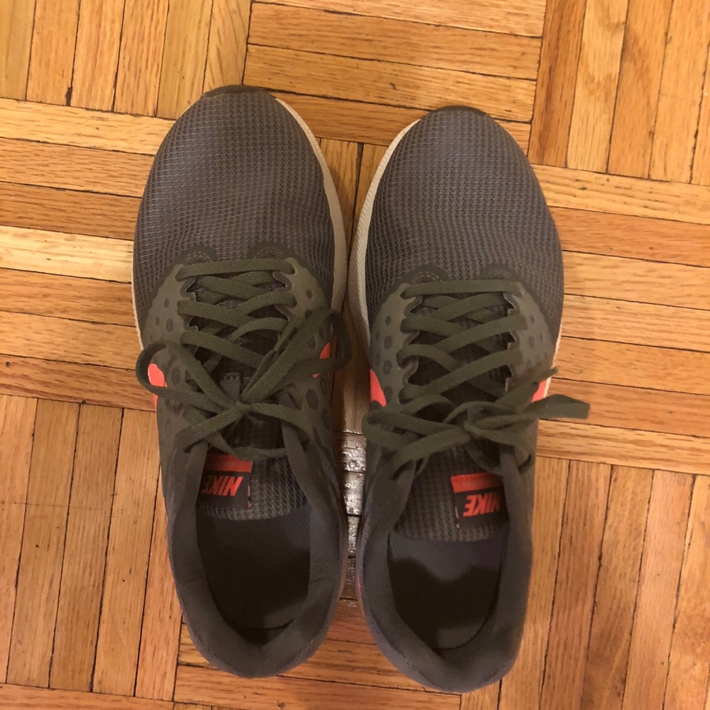 NIKE Downshifter 7 • Size 9 ✔️ Gently Worn - Picture 4 of 8
